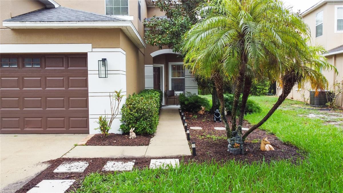 15647 GREYROCK DRIVE — photo 2 of 38