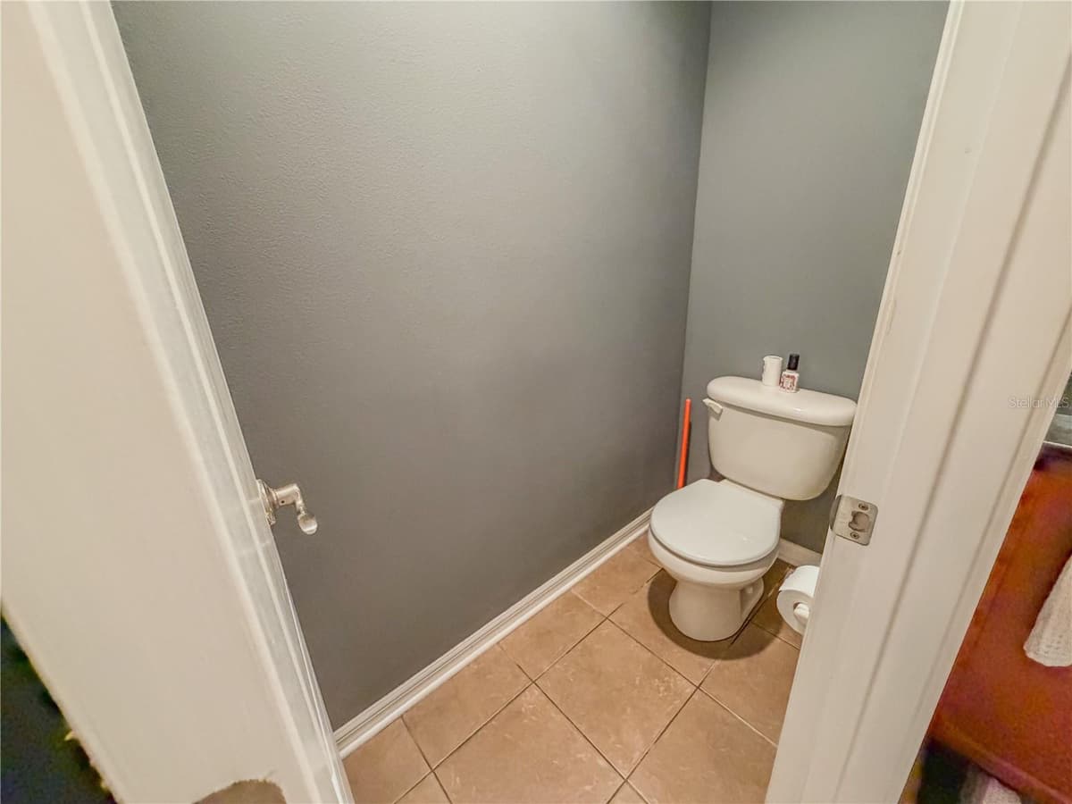 15647 GREYROCK DRIVE — photo 29 of 38