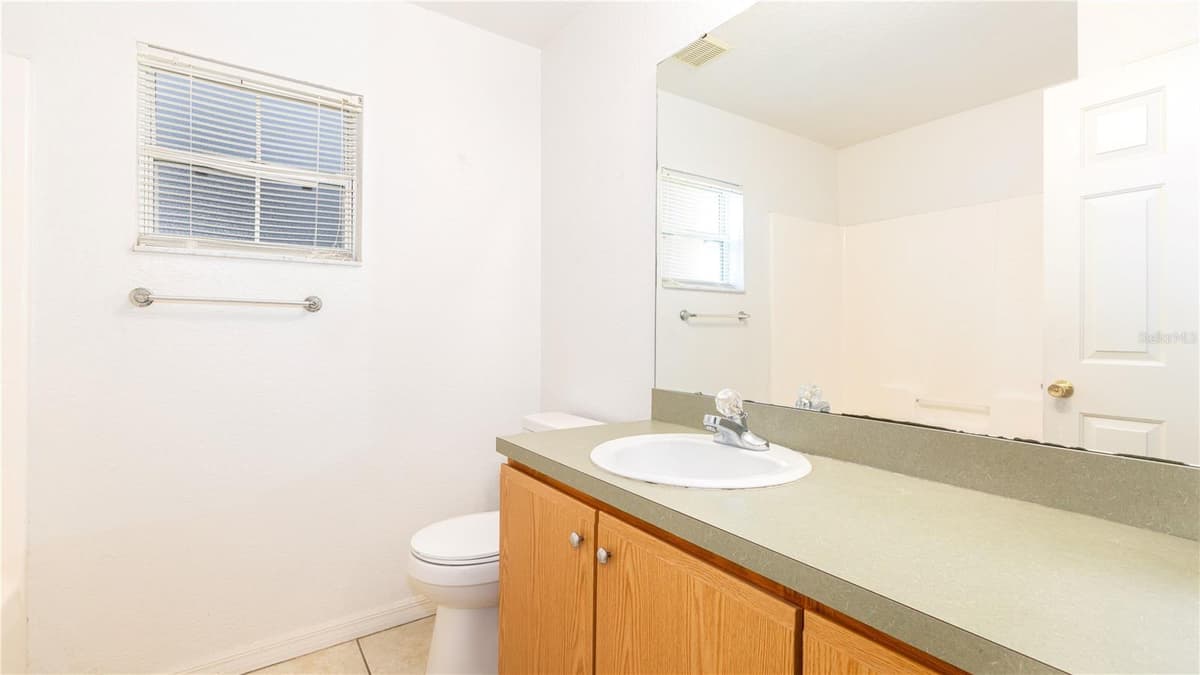 120 EAGLE POINT BOULEVARD — photo 13 of 21