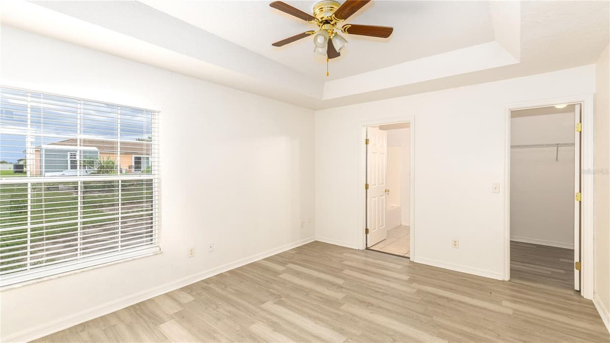 120 EAGLE POINT BOULEVARD — photo 10 of 21