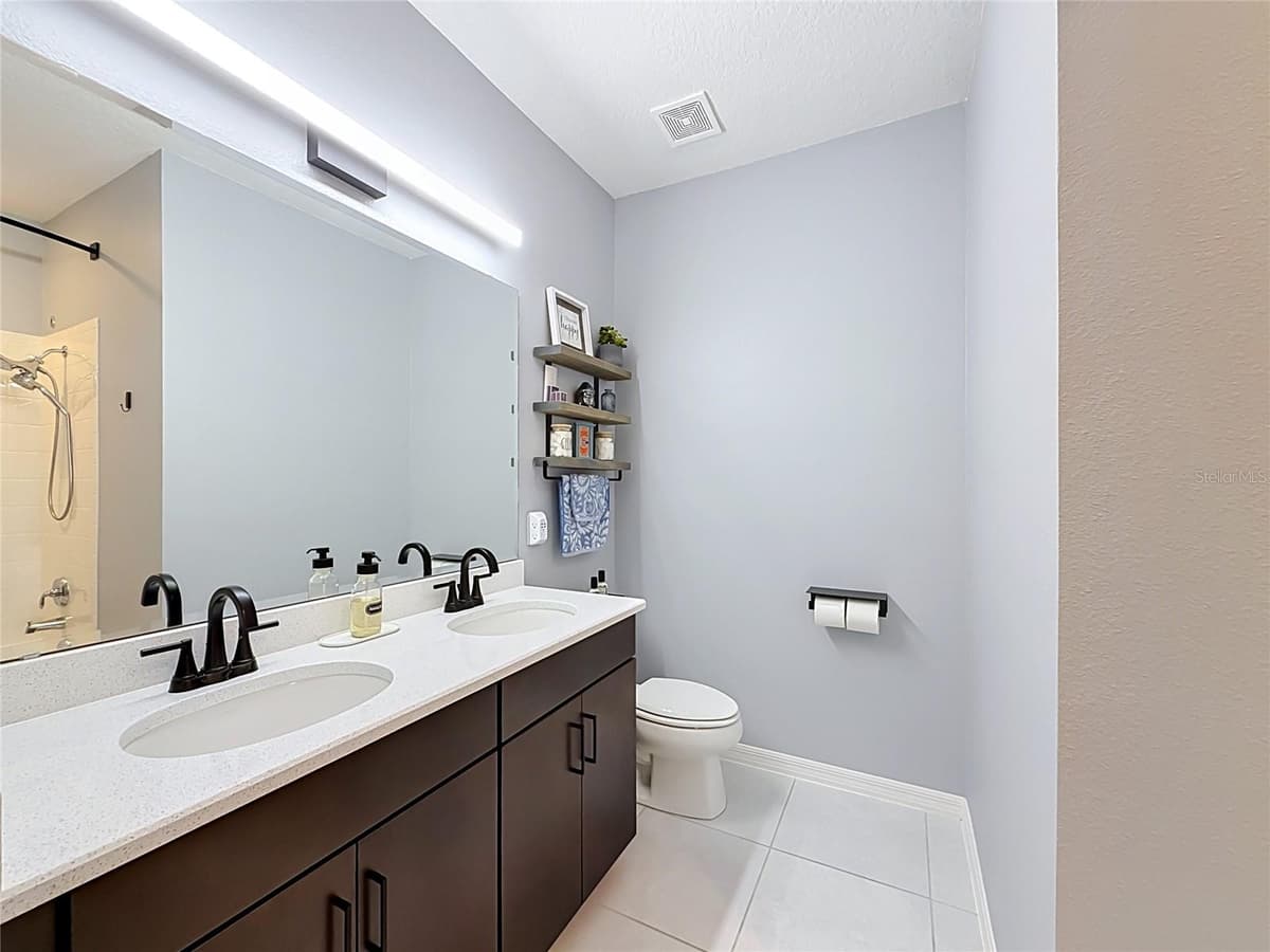 5516 WINDSONG OAK DRIVE — photo 31 of 57