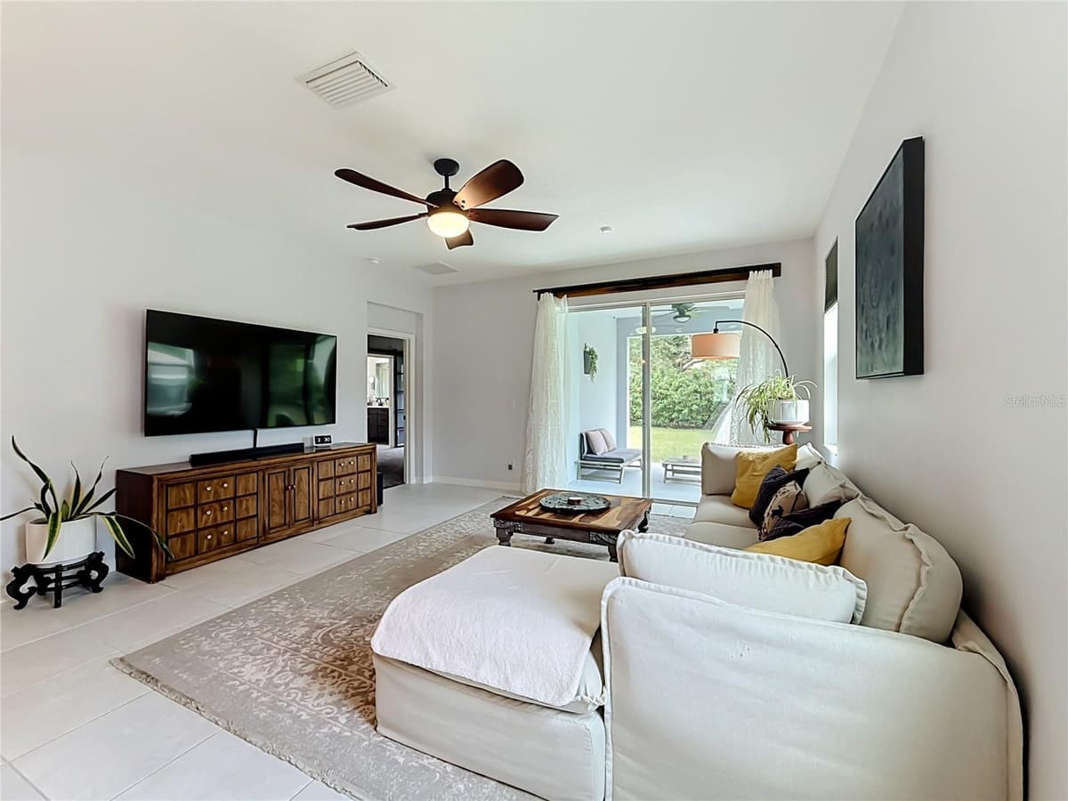 5516 WINDSONG OAK DRIVE — photo 13 of 57