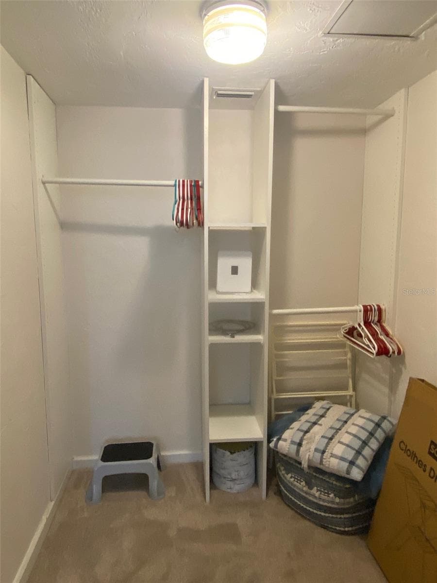 238 TAMPA AVENUE — photo 18 of 37