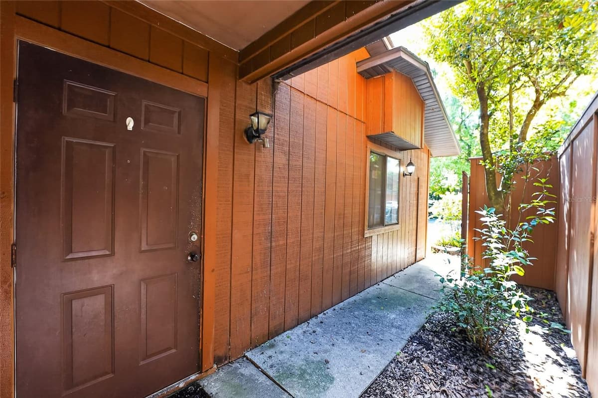 924 57TH DRIVE — photo 8 of 26