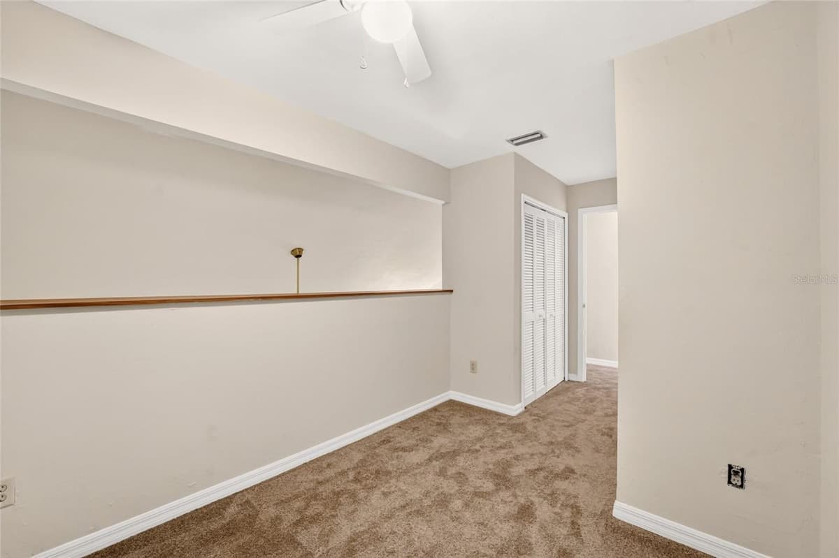 924 57TH DRIVE — photo 5 of 26