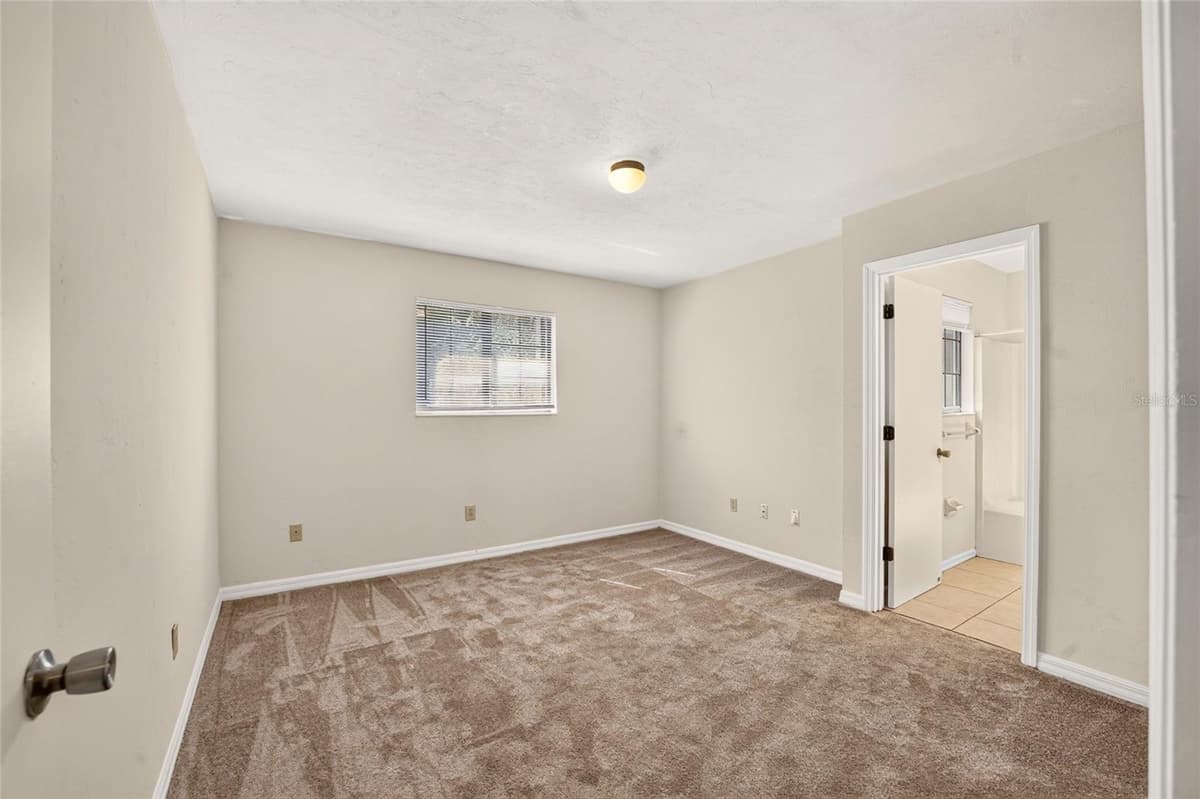 924 57TH DRIVE — photo 21 of 26