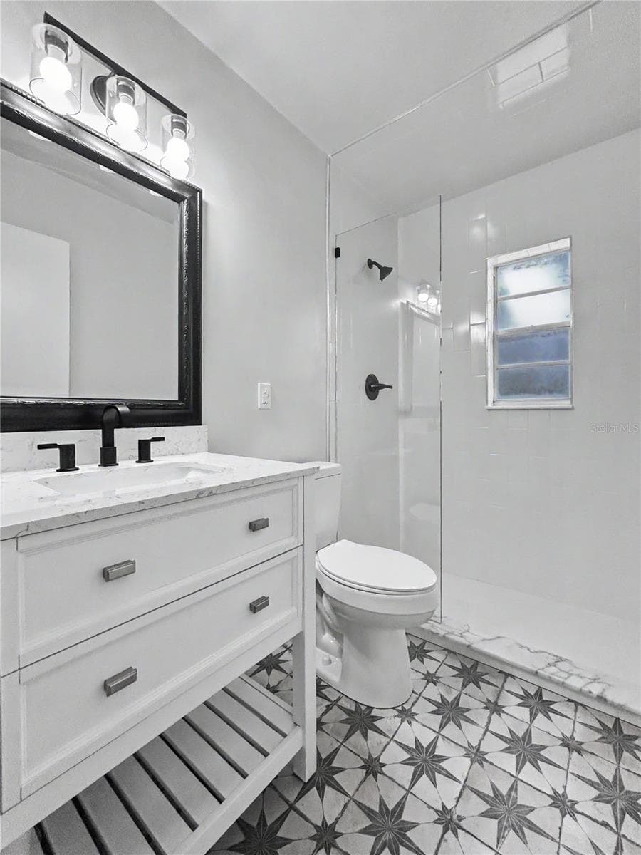 128 CENTER STREET — photo 18 of 26