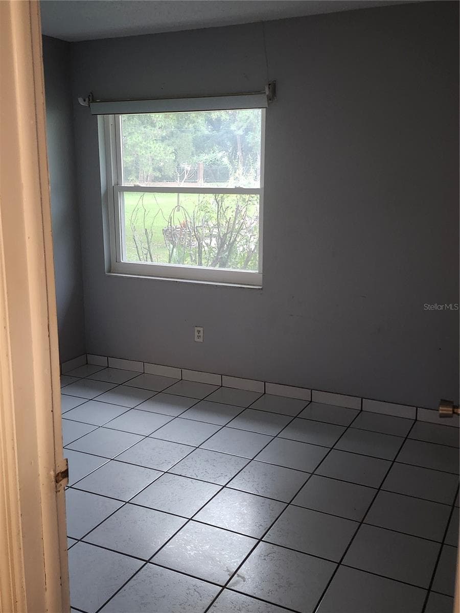 Unknown — photo 23 of 70