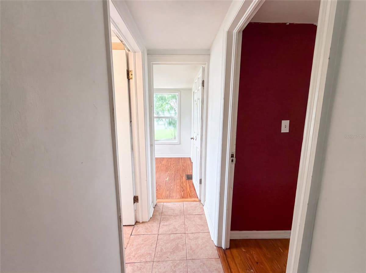2231 9TH AVENUE — photo 17 of 28