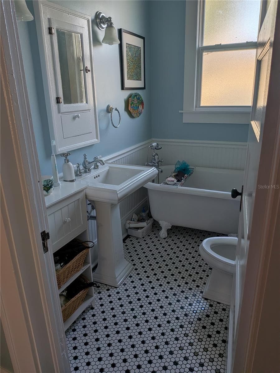 410 PARK STREET — photo 12 of 26