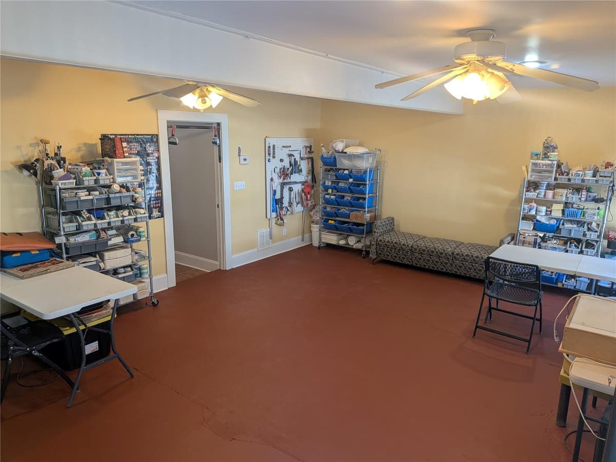 410 PARK STREET — photo 11 of 26