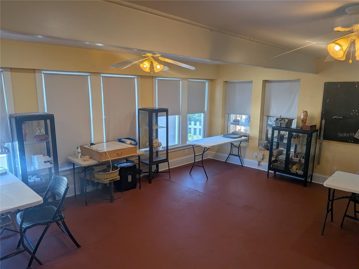 410 PARK STREET — photo 10 of 26