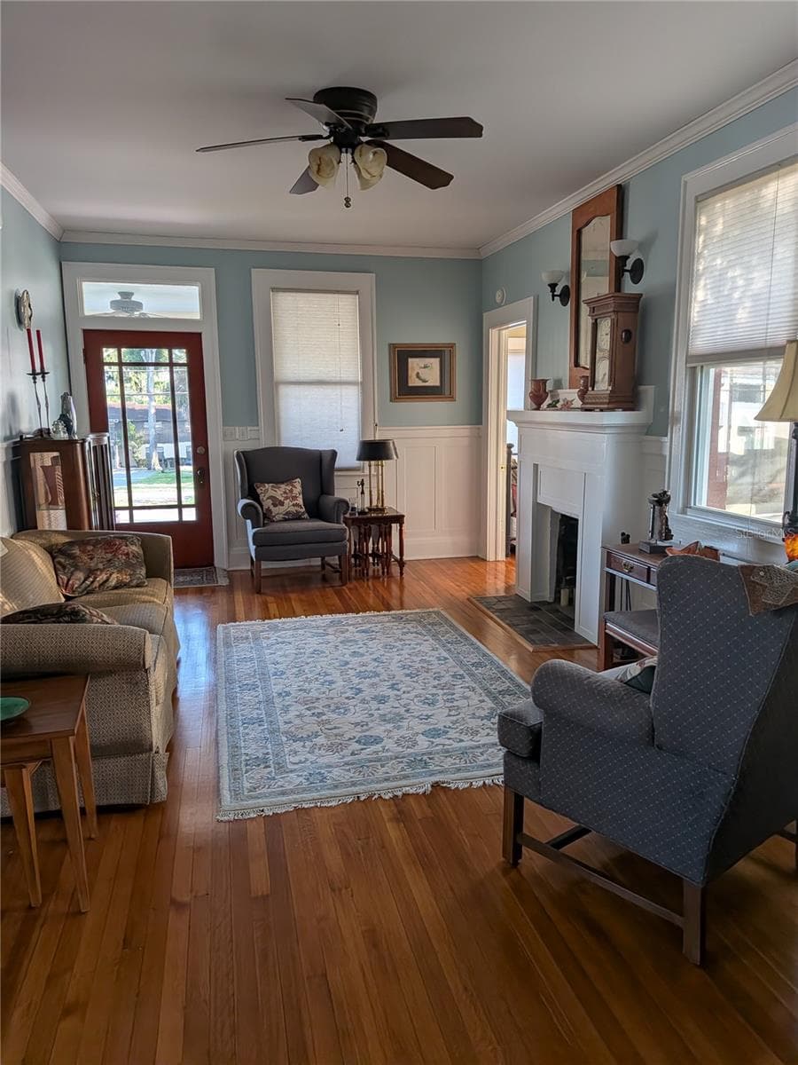 410 PARK STREET — photo 3 of 26