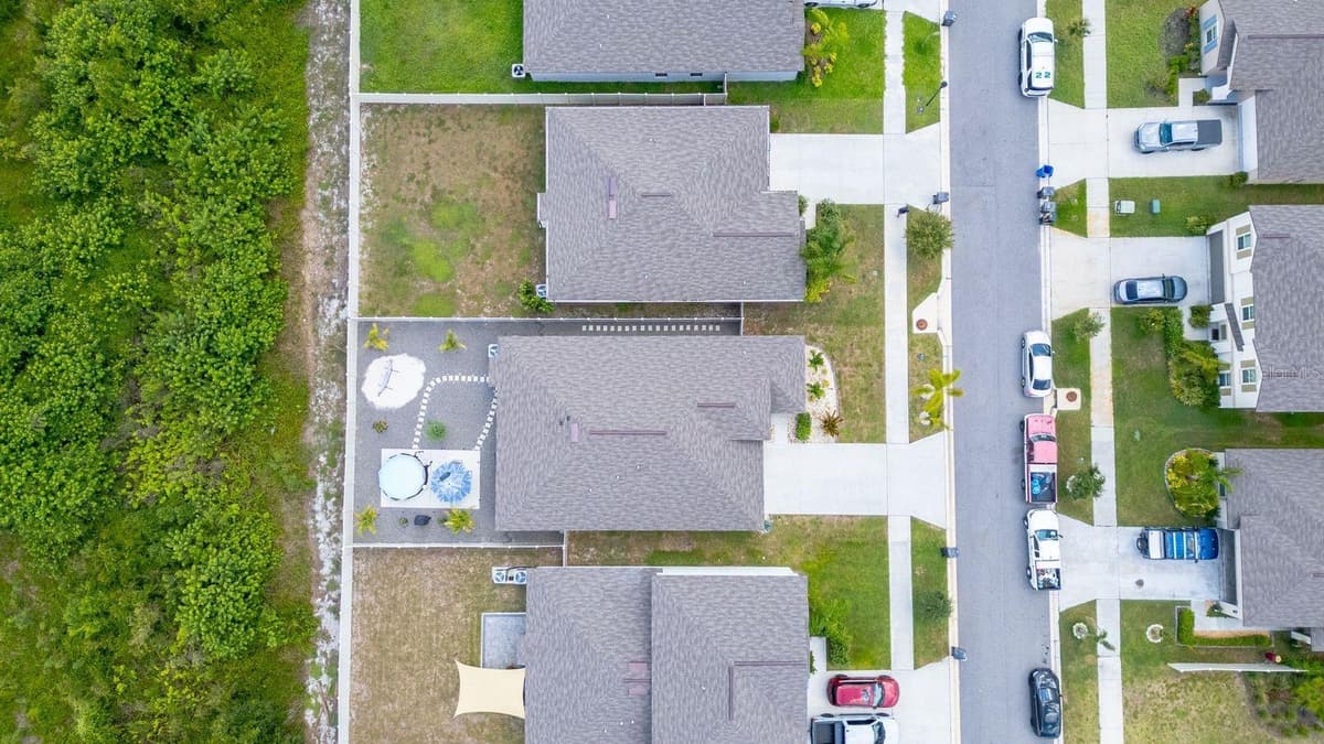 5466 BLUE AZURE DRIVE — photo 40 of 43