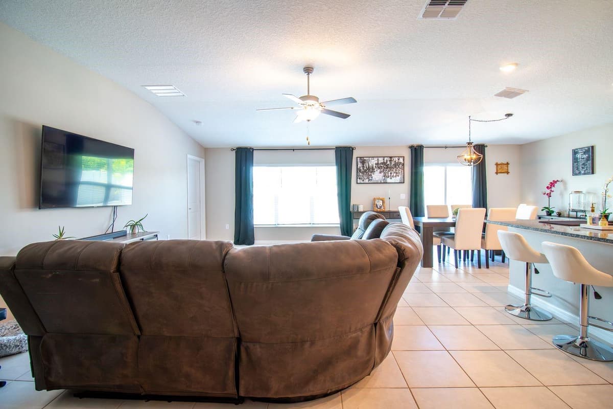5466 BLUE AZURE DRIVE — photo 12 of 43