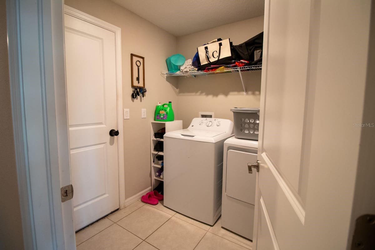5466 BLUE AZURE DRIVE — photo 35 of 43