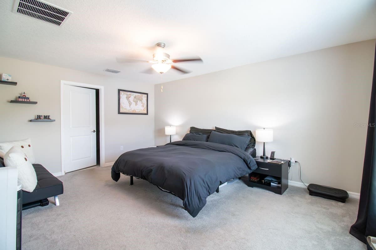 5466 BLUE AZURE DRIVE — photo 23 of 43