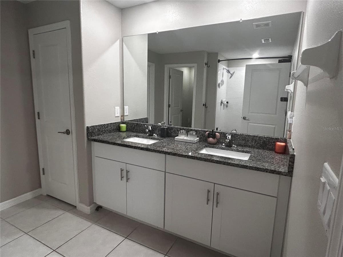 5466 BLUE AZURE DRIVE — photo 26 of 43