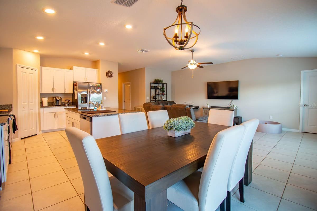5466 BLUE AZURE DRIVE — photo 15 of 43