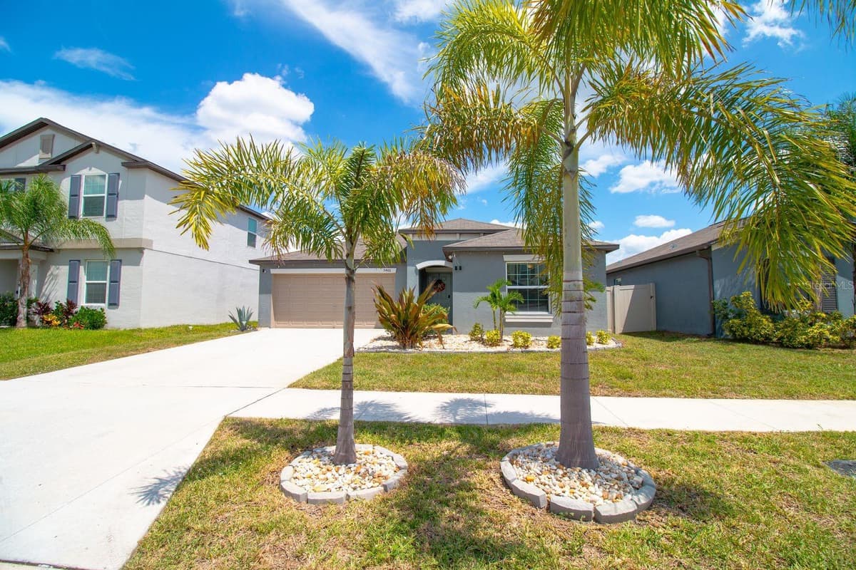 5466 BLUE AZURE DRIVE — photo 3 of 43
