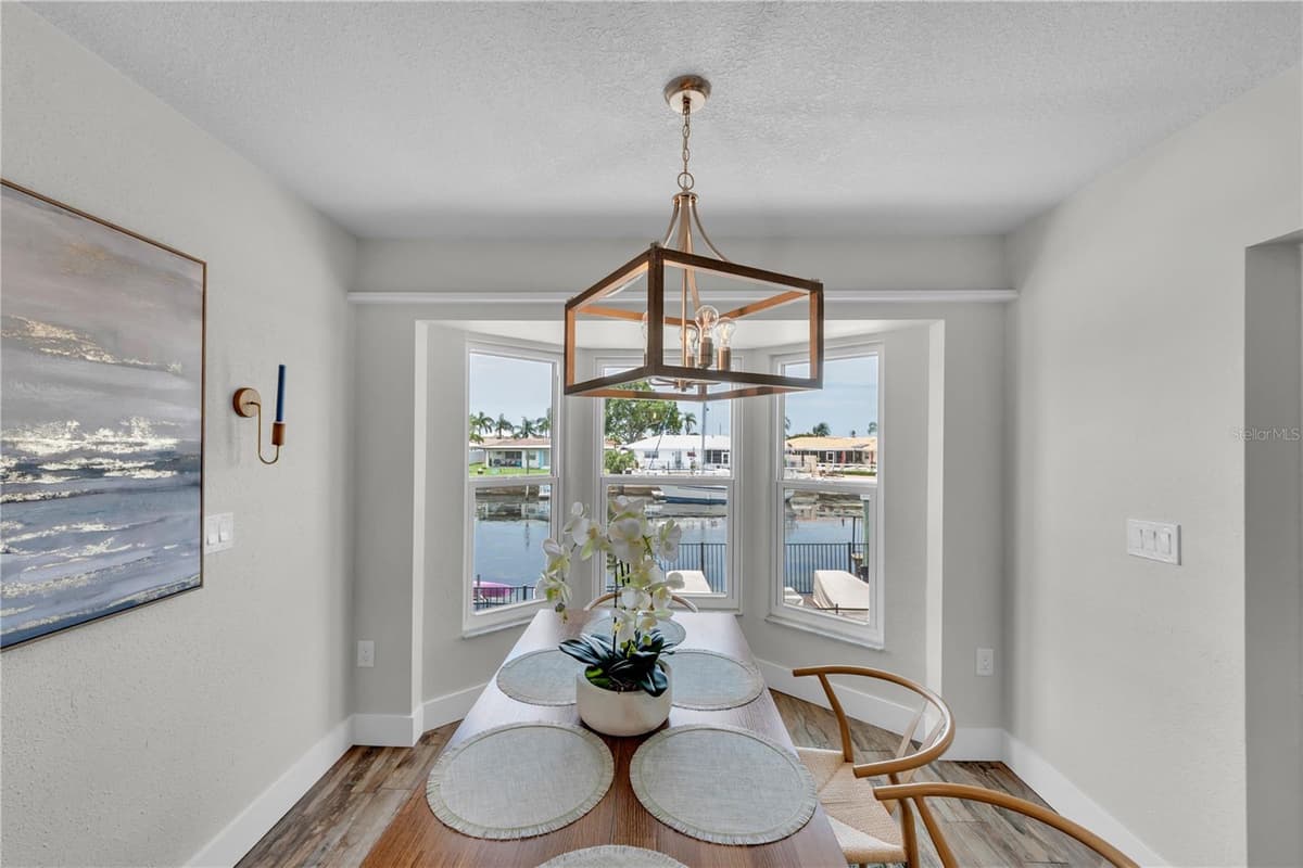5004 ENSIGN LOOP — photo 22 of 81