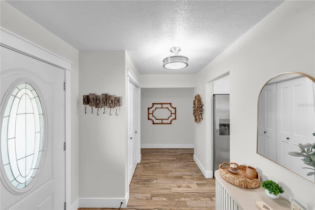 5004 ENSIGN LOOP — photo 12 of 81