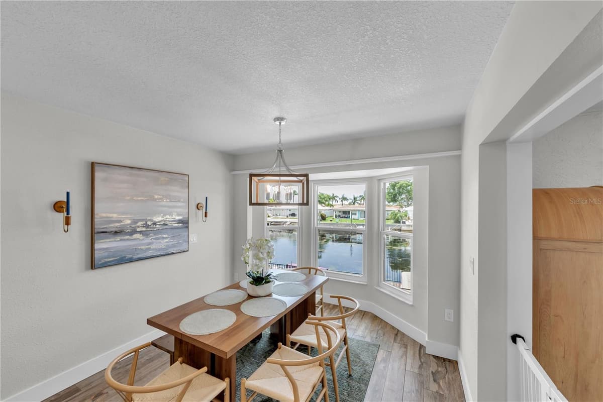5004 ENSIGN LOOP — photo 23 of 81