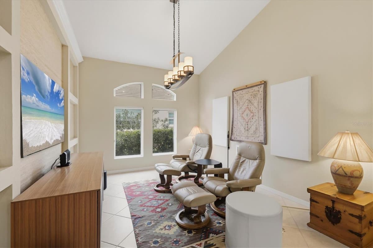 7235 KENSINGTON COURT — photo 17 of 56
