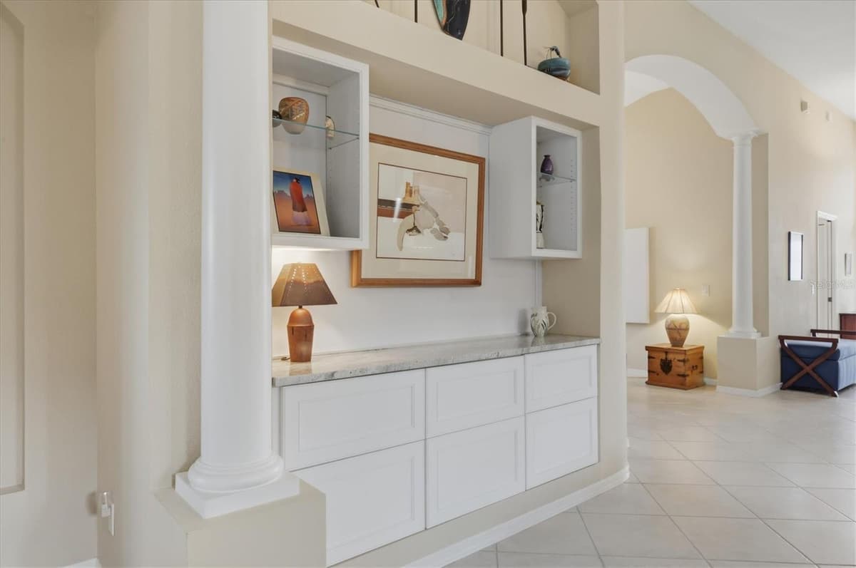 7235 KENSINGTON COURT — photo 9 of 56