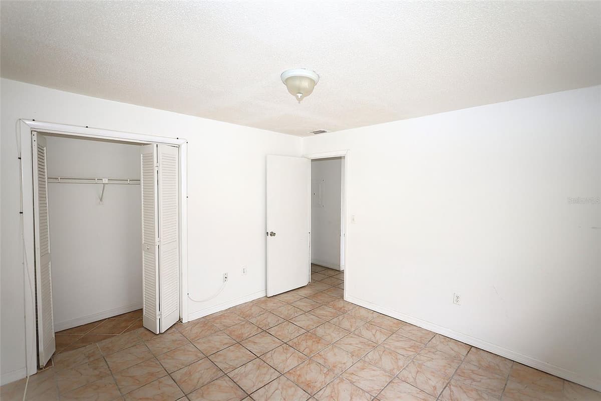 4179 SPITFIRE AVENUE — photo 10 of 21