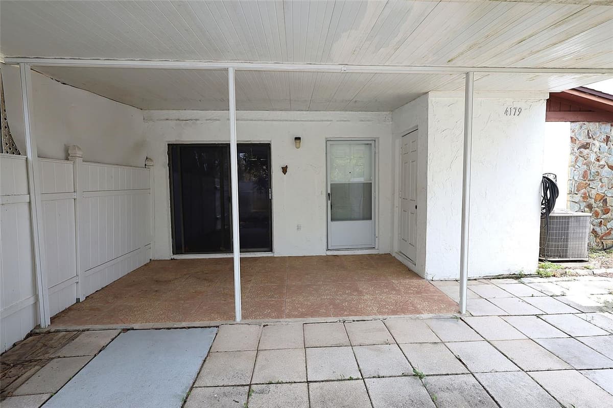 4179 SPITFIRE AVENUE — photo 5 of 21