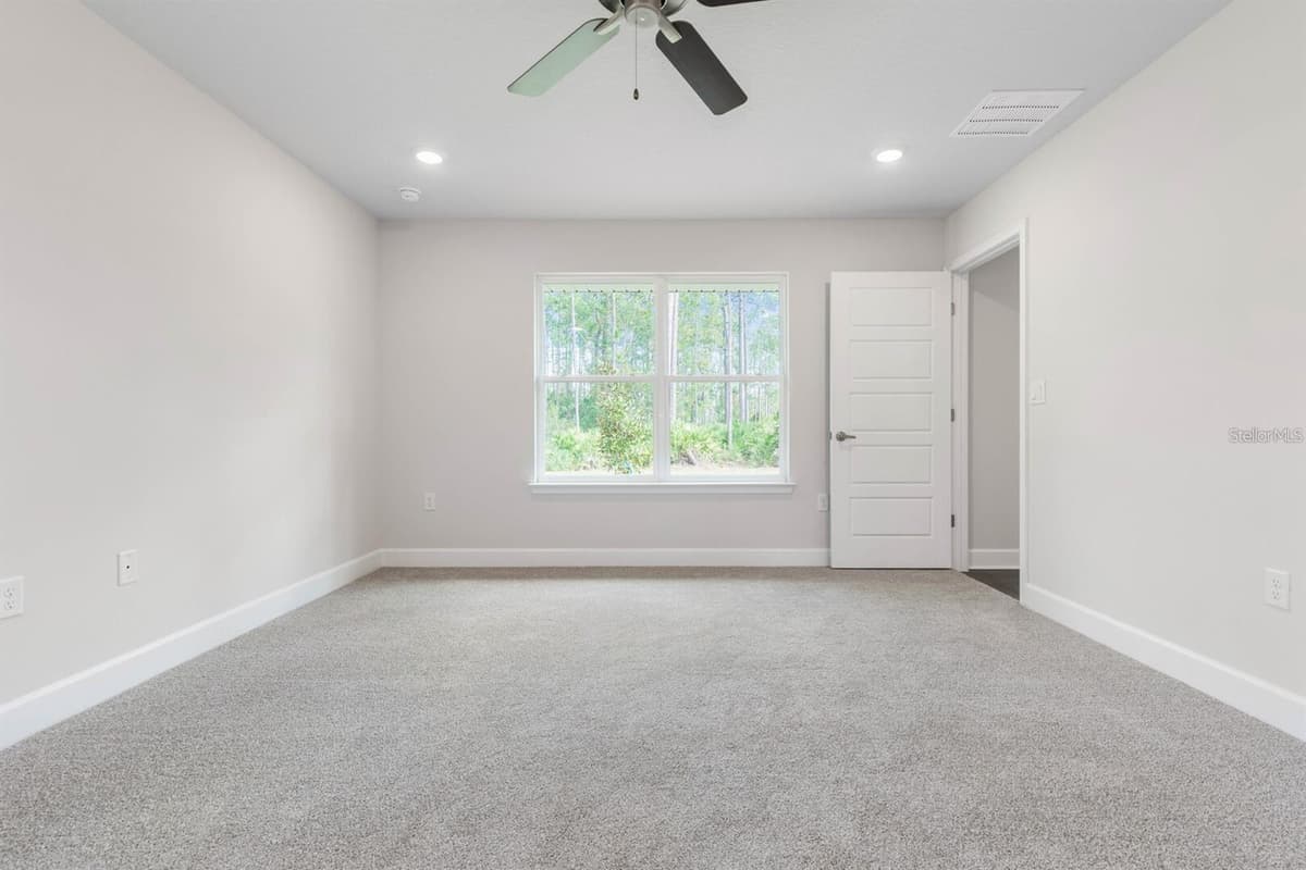 34 RYMSHAW DRIVE — photo 6 of 14