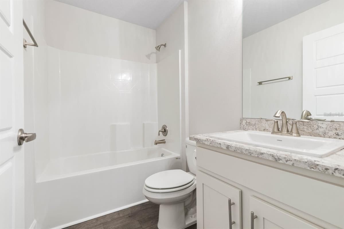 34 RYMSHAW DRIVE — photo 10 of 14