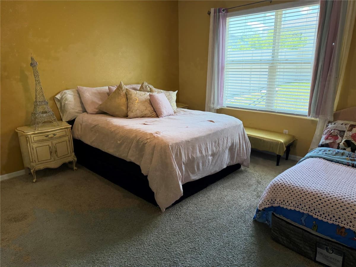 6524 CORAL BERRY DRIVE — photo 4 of 19