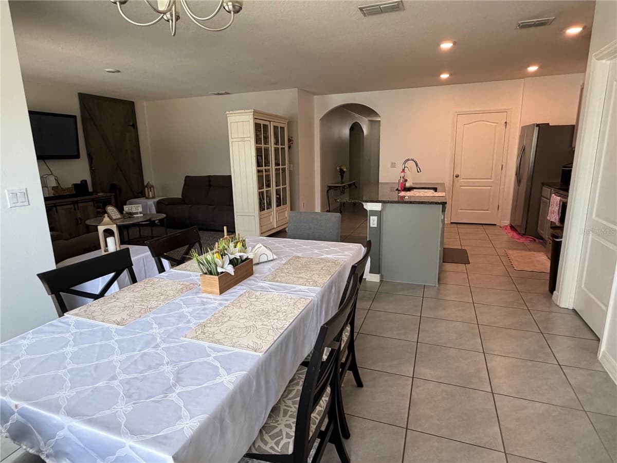 6524 CORAL BERRY DRIVE — photo 11 of 19