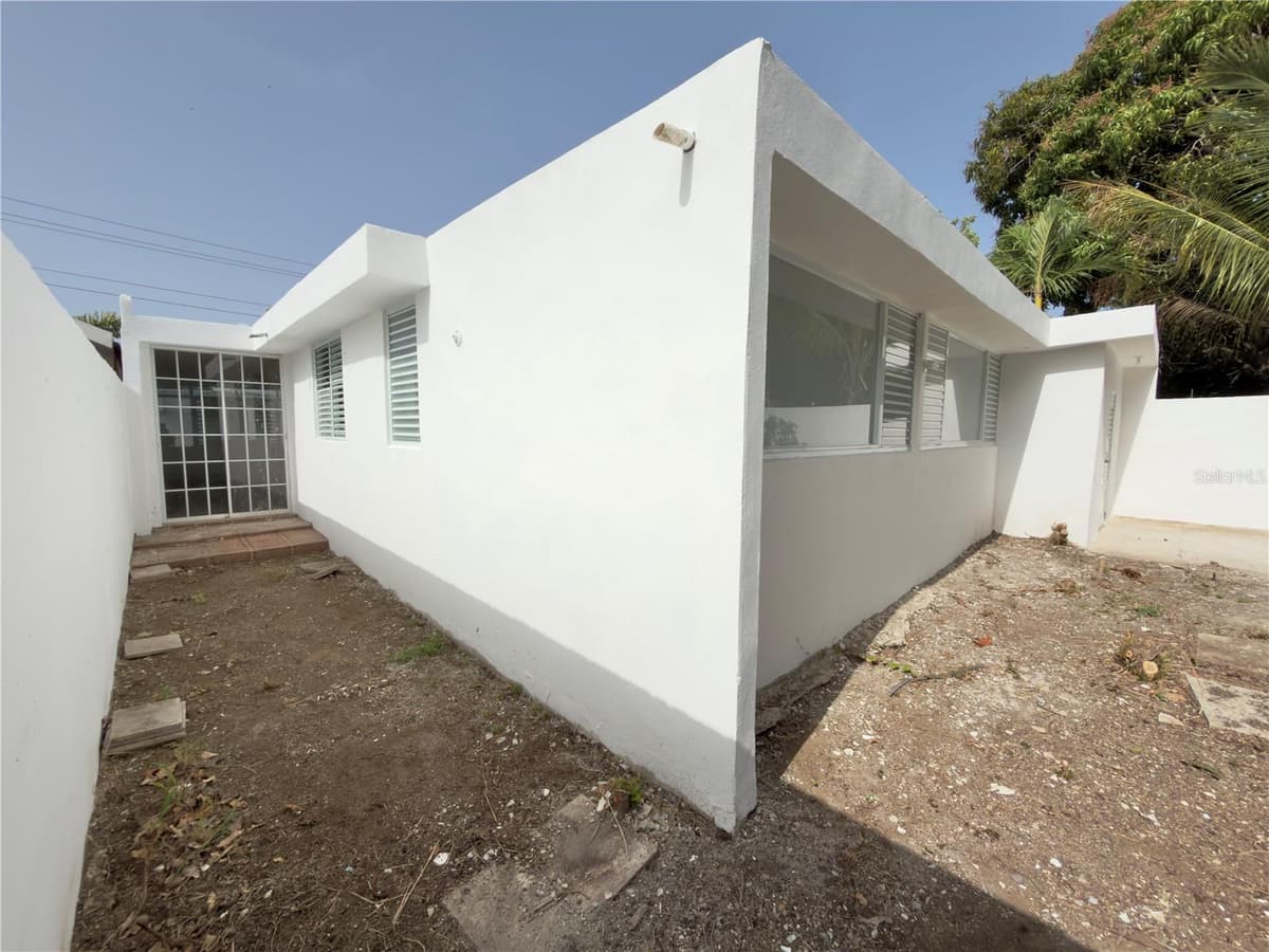 O-12 PRINCIPAL EXTENSION JARDINES DE SANTA ISABEL — photo 8 of 32