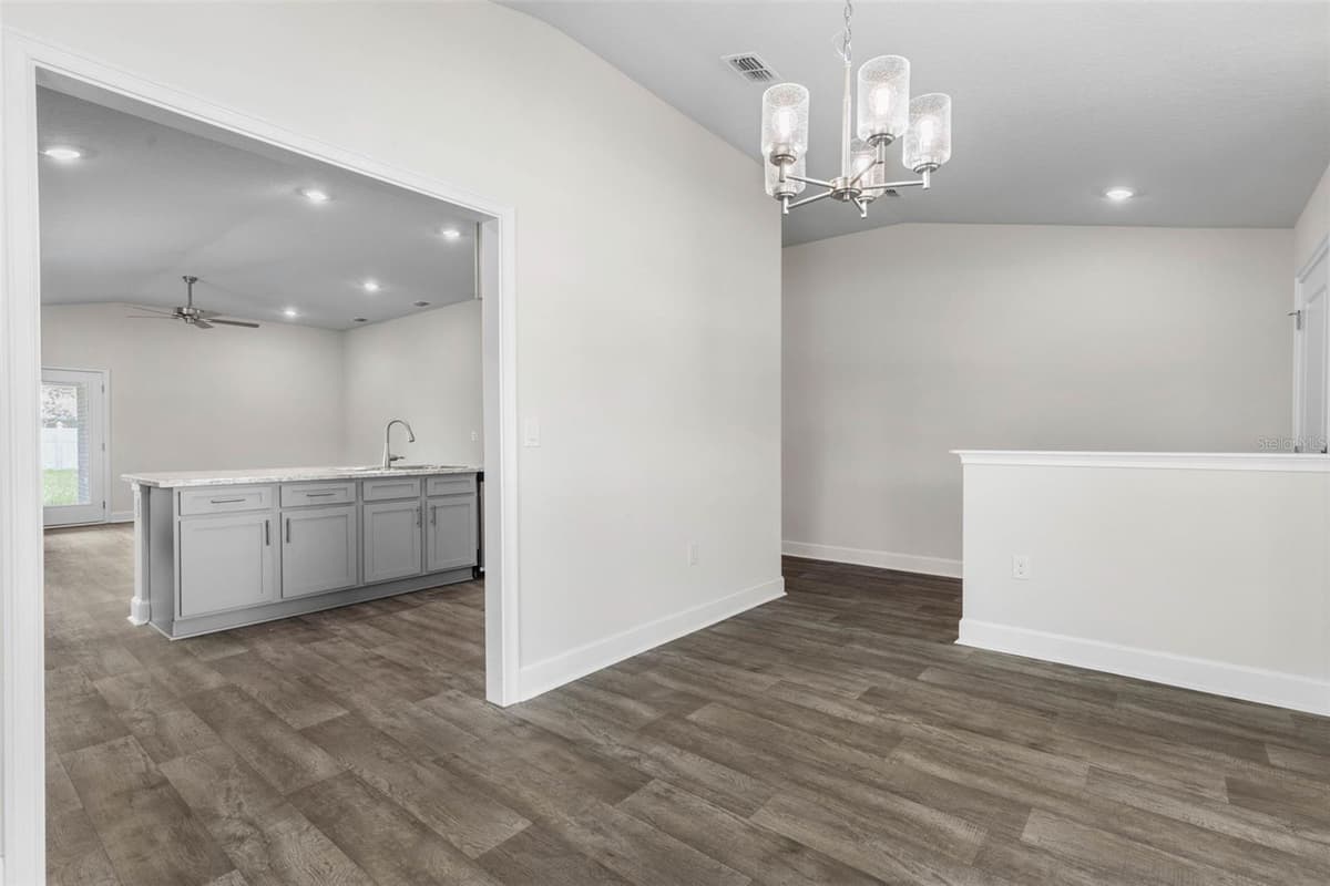 432 UNDERWOOD TRAIL — photo 4 of 27