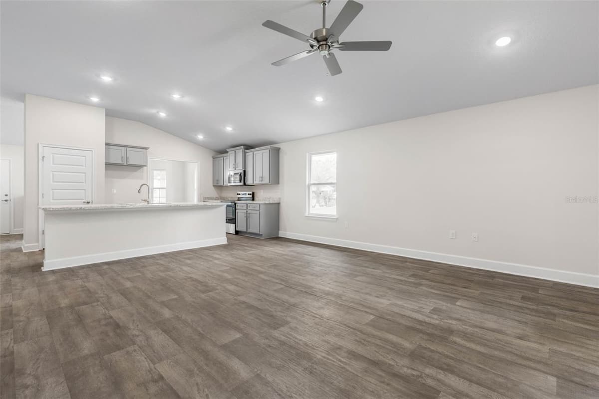 432 UNDERWOOD TRAIL — photo 11 of 27