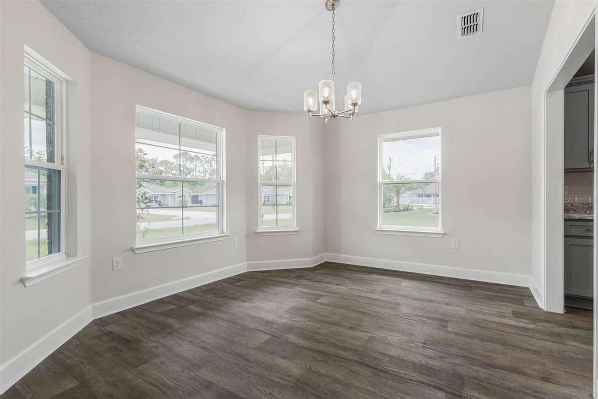 432 UNDERWOOD TRAIL — photo 3 of 27
