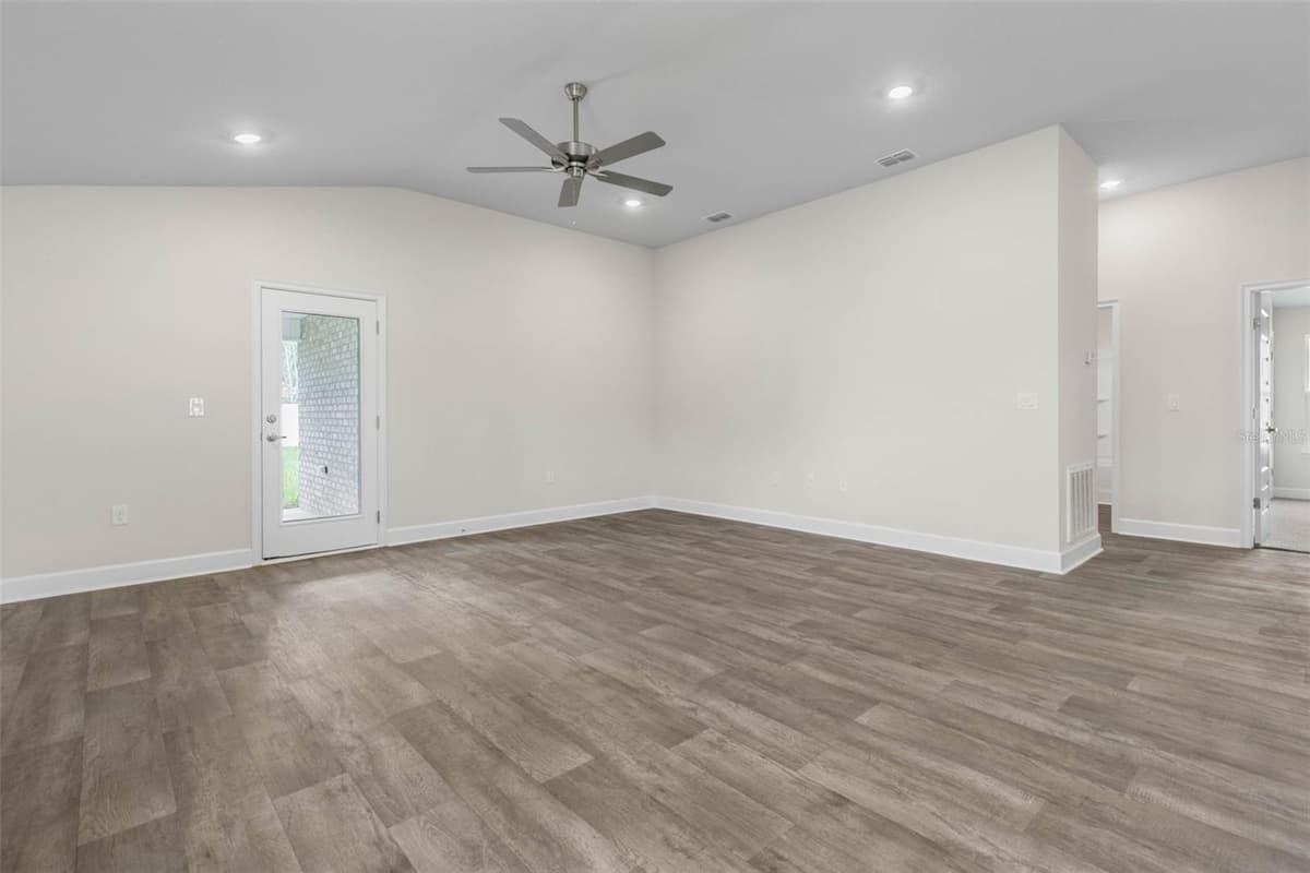 432 UNDERWOOD TRAIL — photo 10 of 27