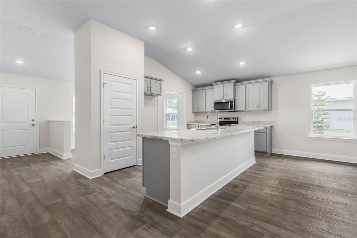 432 UNDERWOOD TRAIL — photo 5 of 27