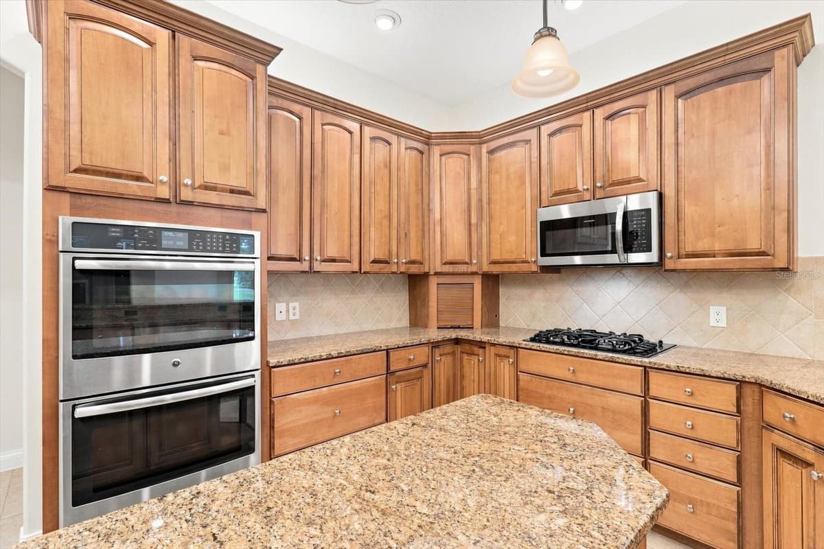 3405 SPYGLASS VILLAGE PATH — photo 17 of 64