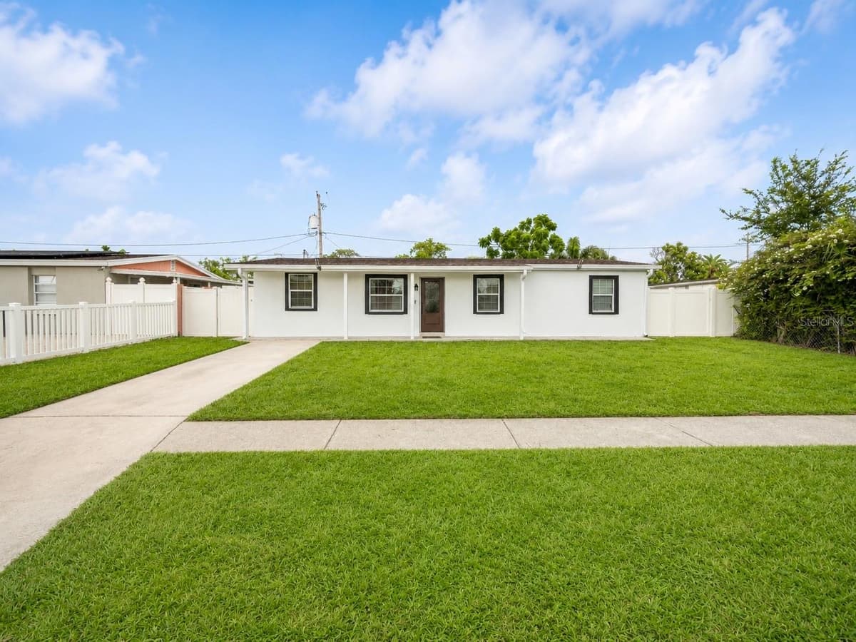 4409 HANNA AVENUE — photo 1 of 31