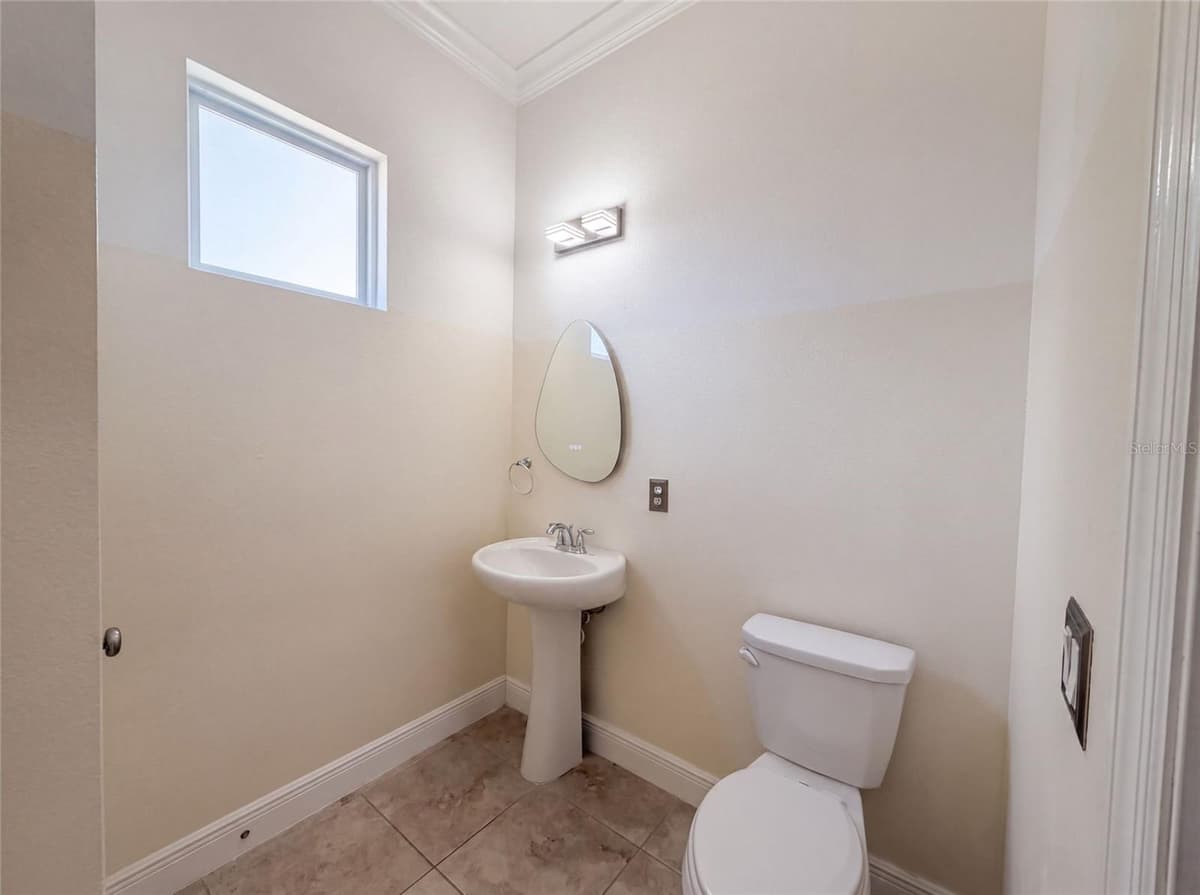 918 BLACKTHORN DRIVE — photo 19 of 28
