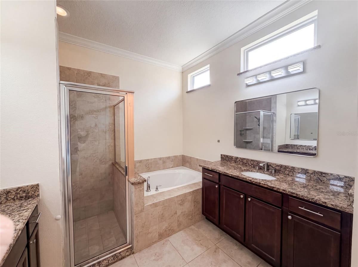 918 BLACKTHORN DRIVE — photo 15 of 28