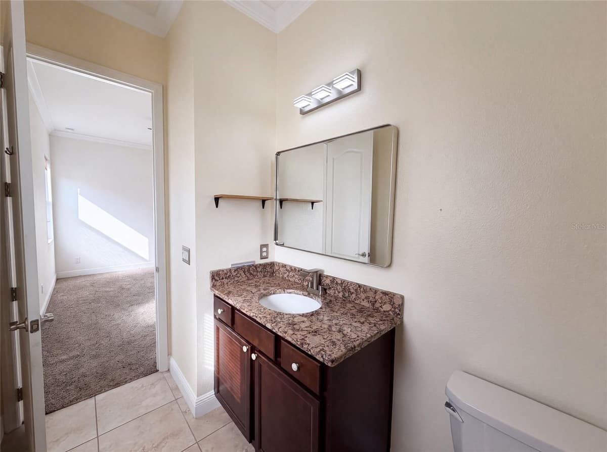 918 BLACKTHORN DRIVE — photo 8 of 28