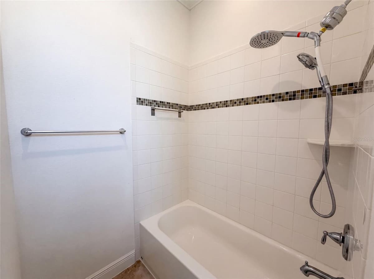 918 BLACKTHORN DRIVE — photo 21 of 28