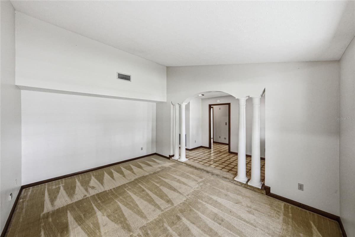501 BRYAN ROAD — photo 10 of 93
