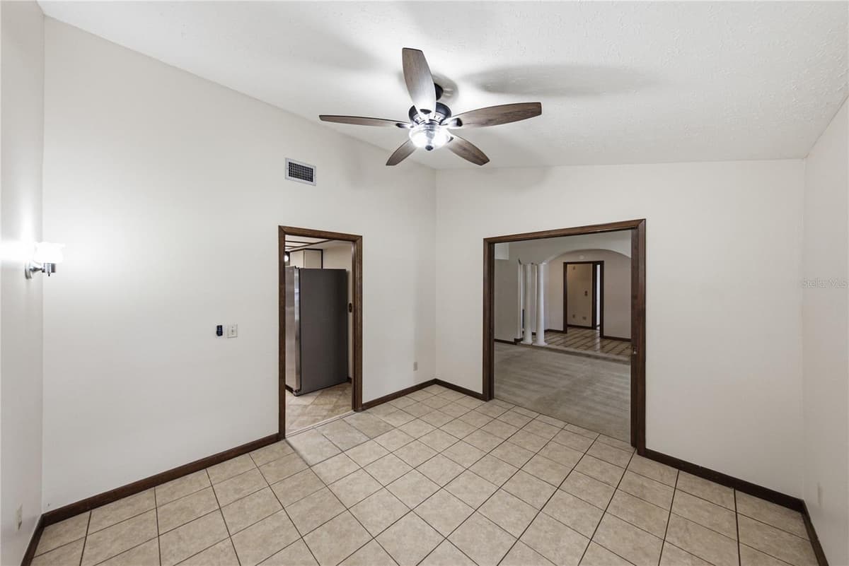 501 BRYAN ROAD — photo 16 of 93