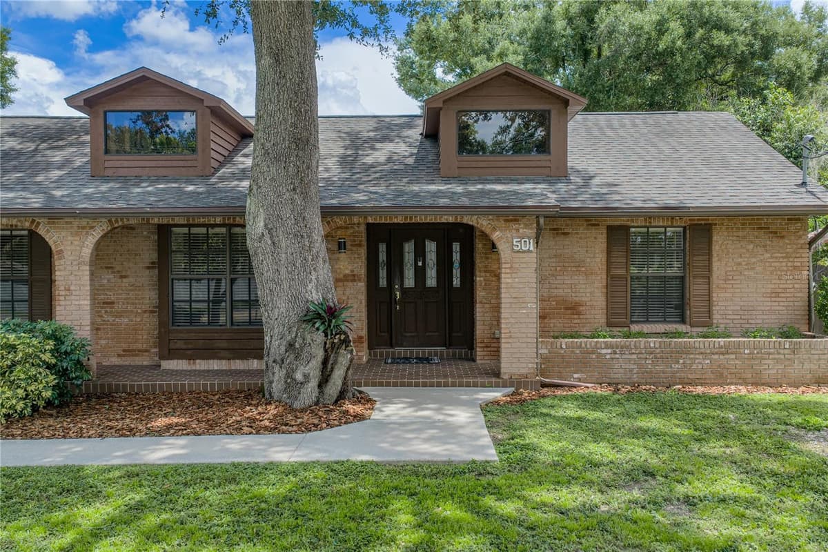 501 BRYAN ROAD — photo 3 of 93